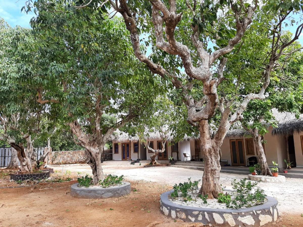 Mulia Bungalows Nembrala Exterior photo