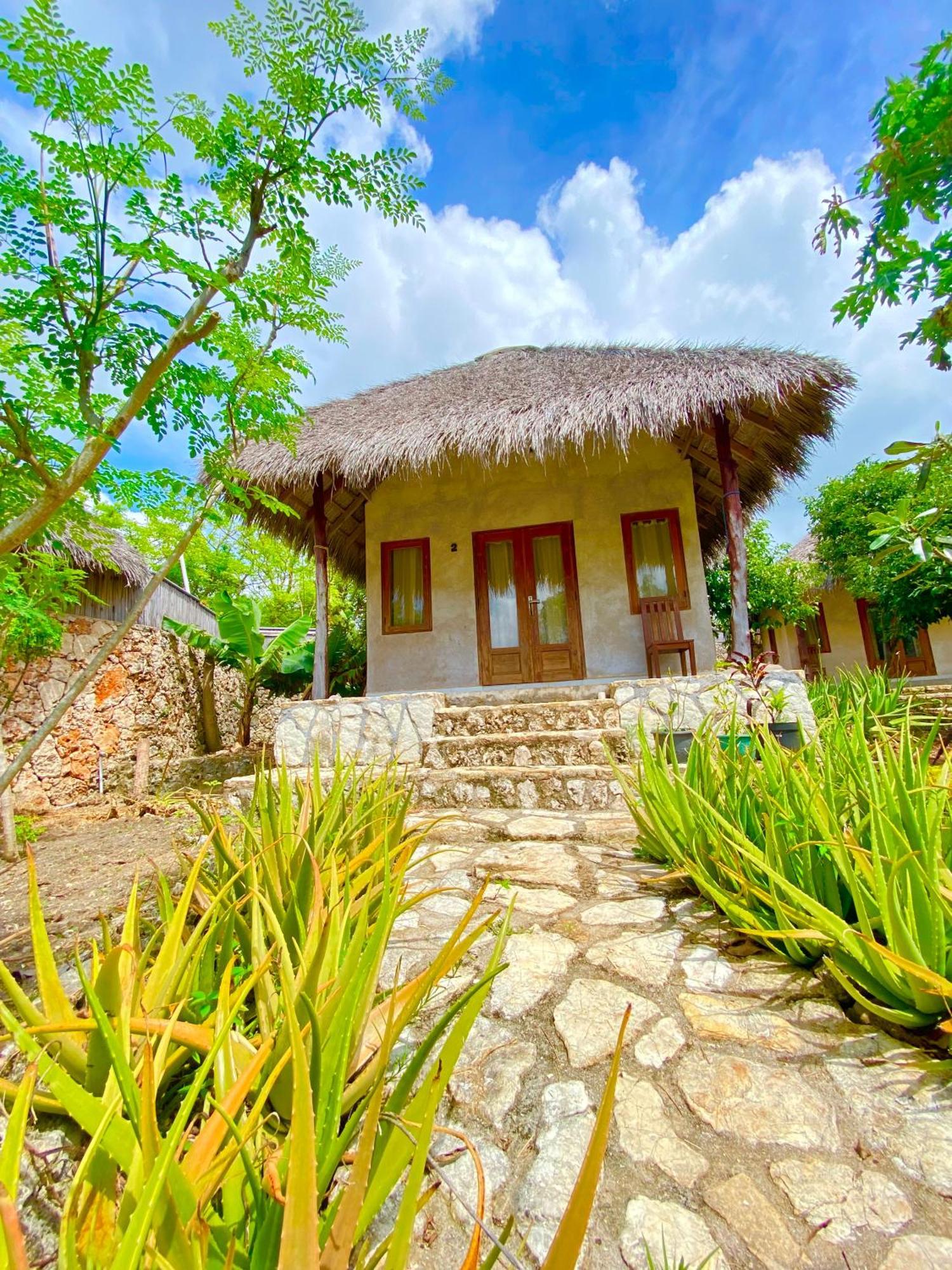 Mulia Bungalows Nembrala Exterior photo